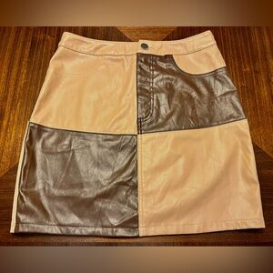 All in Favor Trendy Patchwork Mini Skirt in Tan and Brown. Brand New-Size M